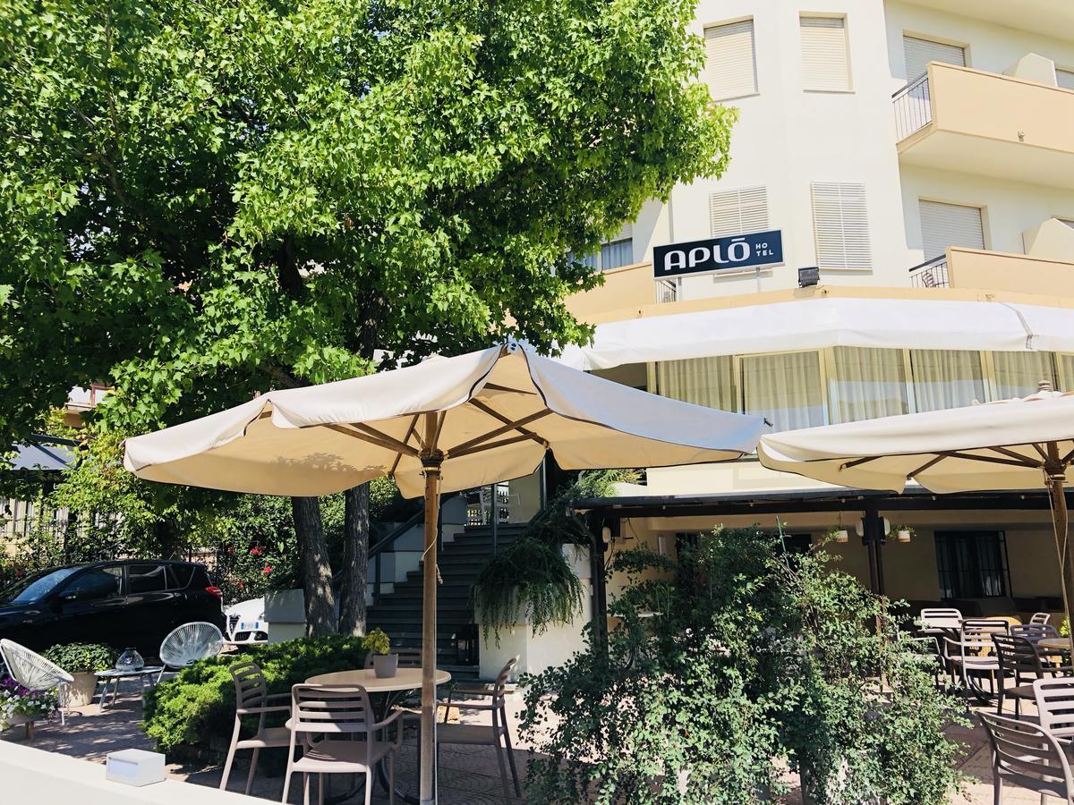 Hotel Aplo - Breakfast Experience تّشيرفييا المظهر الخارجي الصورة